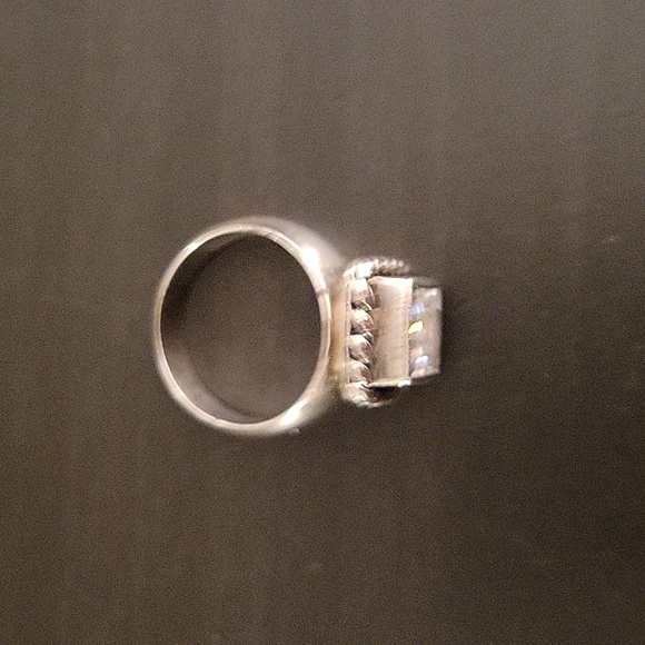 Silpada Ring - Picture 2 of 4